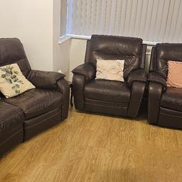 7 seater leather sofas with 5 reclining seats. 2 electric and 3 manual operated. Has visible marks on 1 of the sofas as per the photos but other then that it's in good condition. 
Pick up only.