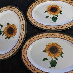 3 Sunflower melamine reusable Oval plates 
Approx size 14" x 10" or 36cm x 26.5cm
In good condition
Please checkout my other items 
Advertised elsewhere so cam be deleted at any time
Collection B33