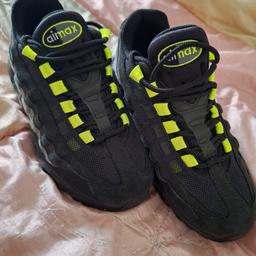 uk size 3
worn twice too small.
excellent condition