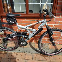 Reaction Barracuda gravel bike good condition 21 gears, side pull brakes  and full suspension front and rear.
Bike comes with lights, mud guards, saddle bag and bell,