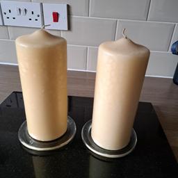 2x cream candles with glass bases.
These was used as decoration only  but never used.
They are 20cm tall.
Collection from Walsall WS5 area.
£5 & cash only sale.