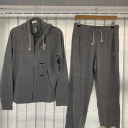 Brand new Nike grey full tracksuit
Full zip hoodie size medium
Joggers size small
All with tags
Rrp £132