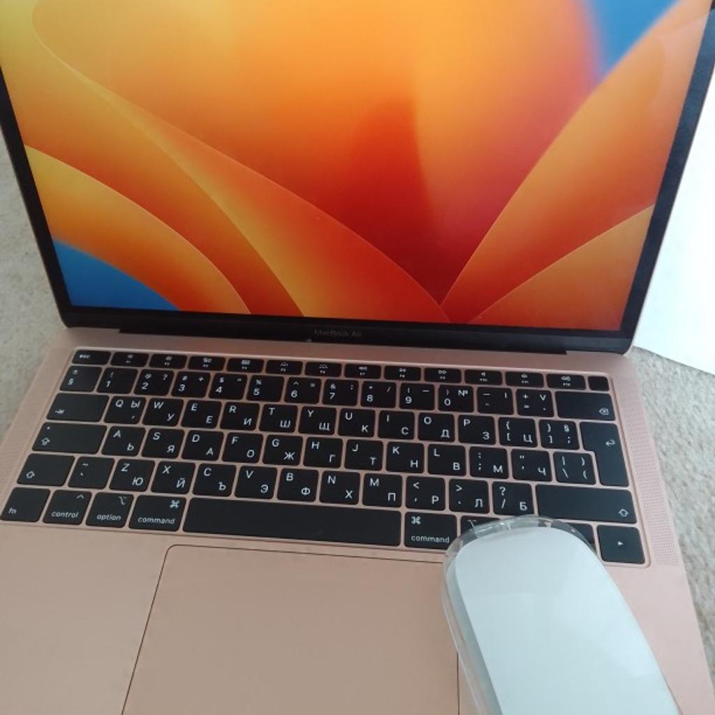 MacBook Air 13" A1932
1,6GHz/8GB/128GB
collection Feltham cash only