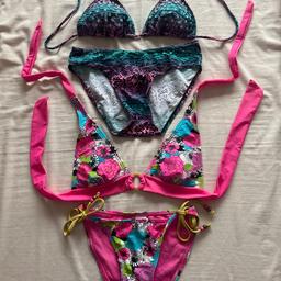 Bundle of 2 bikinis, both with halter tie tops, both size 8. One is from Primark and the other from New Look.
Both only worn a few times so still in good condition.
Happy to sell separately for £2.50 each, or both for £4.
