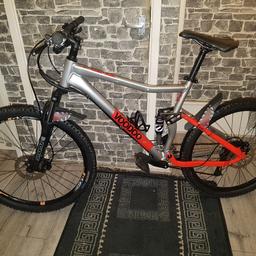 For sale
Voodoo canzo full suspension
27.5inch wheels
20inch frame
16 speed gears
Brand new Hydraulic disk brakes
Mudguards
Mint condition
1st to view will buy it 100%
Buyer won't be disappointed at all
No time wasters
1st £320
Can deliver for fuel costs
Pick up Middlesbrough