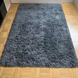 VINDEBÄK
Teppich Langflor, grau, 133x195 cm
keine Haustiere- Nichtraucher
Verkauf wegen Umzugs.