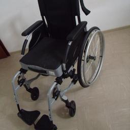 Invacare Rollstuhl manuell mit Sitzkissen, Feststellbremse am Rad.
In gutem Zustand,nicht lange gebraucht,. Sitz 43x43, Last bis 120kg.
Faltbar.
Abholung Düsseldorf-Flingern (40233)