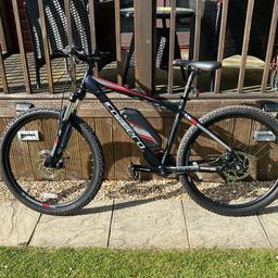 carrera vengeance e mens electric mountain bike, 18 “ frame , 25 km/h, 3 power assist setting , hardly used , battery regularly charged when not in use , complete with charger and keys