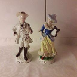 Verkaufe Vintage Porzellan Figuren laut Abbildung, 20 cm hoch, hervorragender Zustand.