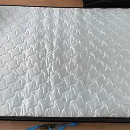 Standard Double Mattress, very good condition, its only been pintched on the botton when was transported. Memory Foam Mattress,spring coil