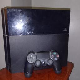 PlayStation 4 with Black dual shock 4 controller works mint. Decent condition odd wear and tear but works fine. Lookin for swaps or £60 No offers collection only