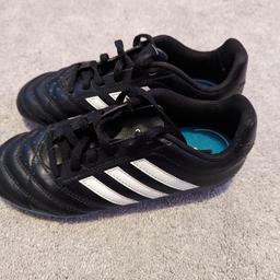 Adidas football boots

Moulded studs

Size 2

£10

Collection only from WV11 2 area

From a smoke free home

Please check out my other items for sale too thanks