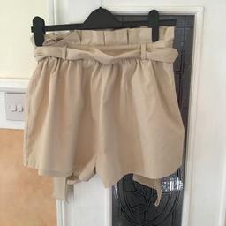 Brand new never been worn very lovely shorts length 14ins waist size 28ins 
Material 45% polyester.please note also advertised elsewhere just having a good sort out