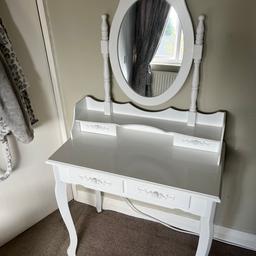 4 draw dressing table comes in two parts for transport this has 2 minor marks see pictures doesn’t affect use