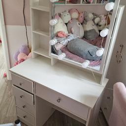 Our daughter is selling her dressing table approx 12months all in full working order l.

Lots of storage with added mirror lights (usb powered) sliding mirror for even more storage.

From a smoke free home

Will also provide pink storage stool free.

pickup from Horwich BL6 6 AREA
ideally needs to go today, hence price as almost £200 new