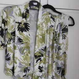 Ladies "slinky" sleeveless top and short sleeve jacket. Size xxl (16-18). Excellent condition. Easy to wash with little to no ironing. Looks good with black skirt or trousers. From smoke and pet free home. Collection only from b71 3nt as don't drive and don't post sorry.
