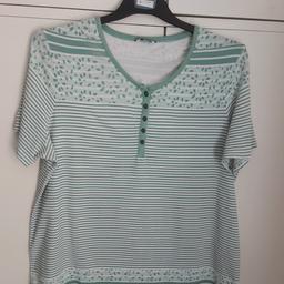Ladies short sleeve tee shirt top. Dash size 20. Good condition. Collection only from b71 3nt as don't drive and don't post sorry.