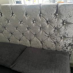 Small double crushed velvet bed 
Diamanté headboard/footboard 
Good condition 
Dismantled ready for collection