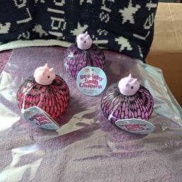 Squishy mesh unicorn balls.
3 available 
2.00 EACH 
1x pink 
2x purple