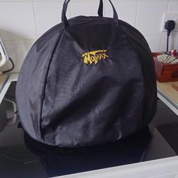 Motrax Helmet bag, fleece lined.
Great condition!

Collection Only.