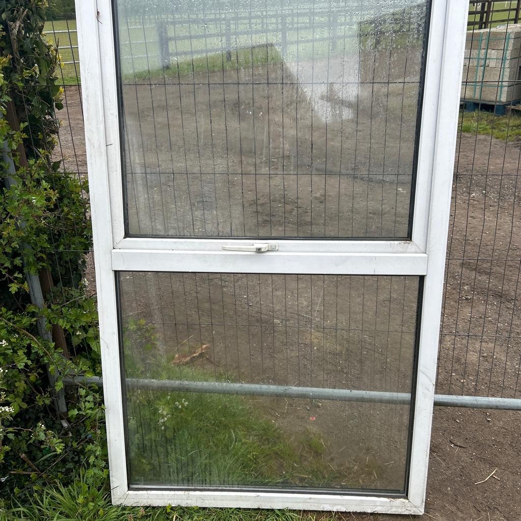Used upvc window ideal for garage or shed
Size is 985 wide 1610 high glass locks all ok