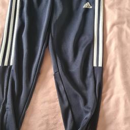 4 pairs of 11- 12 yr old boys Adidas ( 3 pair ) and 1 Nike pair of tracksuit bottoms , hardly worn. will take £30 for the lot.