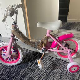 We got this bike for our daughter last week however we realised it was too small for her. We tried returning it to the shop but they said that since we opened the packaging and partially assembled, they weren’t able to take it back. It hasn’t been used at all. If you would like to come and have a look before you buy it, you are more than welcome. The bike comes with a basket, helmet and knee pads as you can see in the pictures