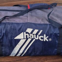 Hauck dream n play travel cot in navy with red lining.
Well used but still in good working order. We upgraded as we go away a fair amount.