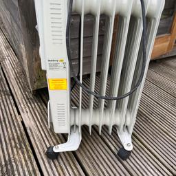 Small oil filled radiator. Used in summerhouse no longer required but in great working order