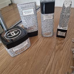 Silver crushed Diamond ornament bundle, look lovely as a set, 10 inches high, all in great condition, collection nn5 Northampton or can deliver locally for petrol, No Sphock wallet please.