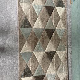 Geometric rug 
152cm x 70cm
Used but in great condition. 