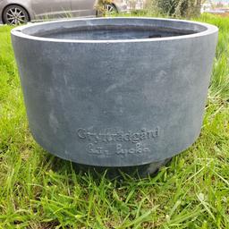 Gryttagard plant pot
Slight damage on rim, otherwise perfect
Ideal for indoor and outdoor
Pick up only