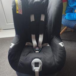 Britax Romer First Class Plus
Recommended Age Range 1 - 4 Years Old

In great condition, the only thing worth mentioning is the straps could do with a wash although they're not that bad at all.

All sticker instructions present including the manual.