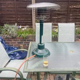 Table top patio heater, good working order, needs a gas adapter (this can be picked up on Ebay or Amazon cheaply)