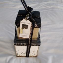 Baylis  and  Harding  gift set contains 

body wash  100ml
shower cream  100ml
hand cream   50ml
body lotion  50 ml
Bath soak crystals   25g
body polisher

New excellent condition buyer collect