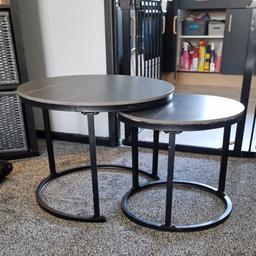2 Round slate Table's. As a set. Indoor coffee Table's. Bought for £140. Only used them for a few week's.
Dimensions (Big Table)
Width - 600mm
Height - 450mm
Dimensions (Smal Table)
Width - 450mm
Hight - 400mm

** Pick up from Fleetwood area **