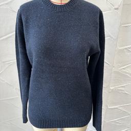 Wunderschöne Herren, Pullover der Marke Massimo Dutti in exklusiver Wollqualität und Größe M.