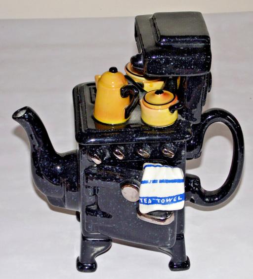 Buy & Sell Cornwall Bugle - Cornwall - Photos for CARDEW DESIGN BLACK AGA STYLE TEAPOT K/204