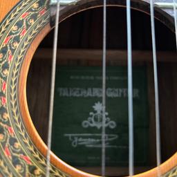 Sehr gut erhalte Gitarre der Firma takeharu mit Tasche eine Seite fehlt sonst in top Zustand