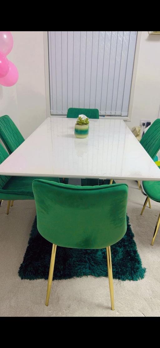 Buy & Sell West Midlands Birmingham - Photos for White Dining Table