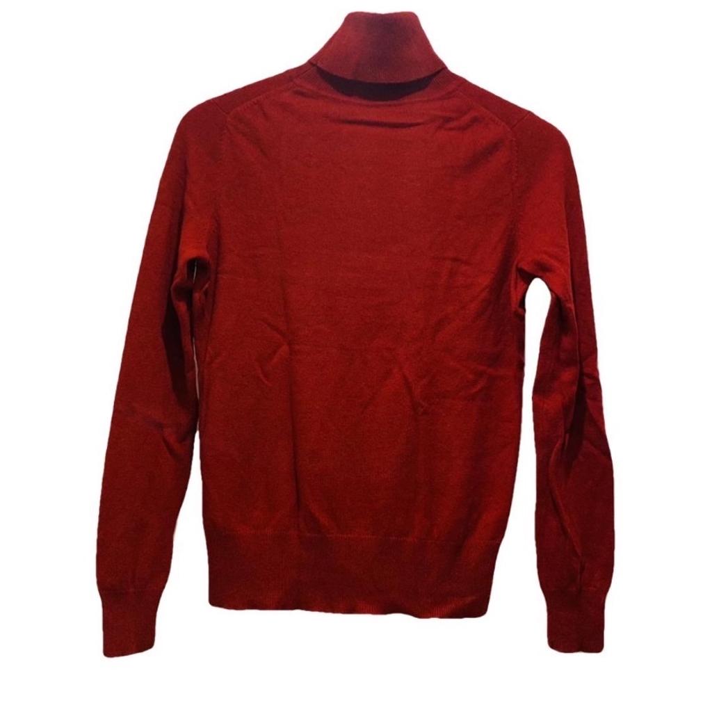 Red Jaeger Merino Polo Neck Sweater - Ladies Medium, Pristine Condition

In perfect condition, barely worn, no flaws that I can see.

Would fit UK10-14

Elevate your spring wardrobe with this stunning red Jaeger Merino polo neck sweater. Crafted from a luxurious blend of cashmere and wool, this relaxed fit jumper features a tight-knit pattern and long sleeves for ultimate comfort.

Perfect for both casual wear and a professional setting, it's ideal for the modern woman who values style and comfort.

The elegant roll neck and pullover style of this sweater, combined with its lightweight and stretchy fabric, make it a versatile addition to any wardrobe.

Its classic design and vibrant red colour make it perfect for those who appreciate a touch of 80s or 90s fashion, while its pristine quality ensures that it will last for many seasons to come.