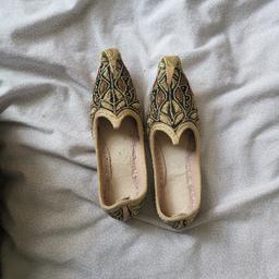 Traditional wedding Shoes in various sizes suitable for Asian weddings or fancy dress up. £15 or make offer
