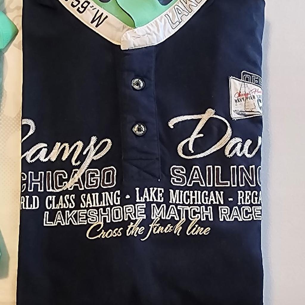 2 langarm Hemden, 2 langarm Sweater, 6 kurzarm Polos uns 2 T-shirts con Camp David