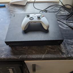 for sale Xbox one x 1tb comes with all leads and 1 white pad all working only selling as got the new one