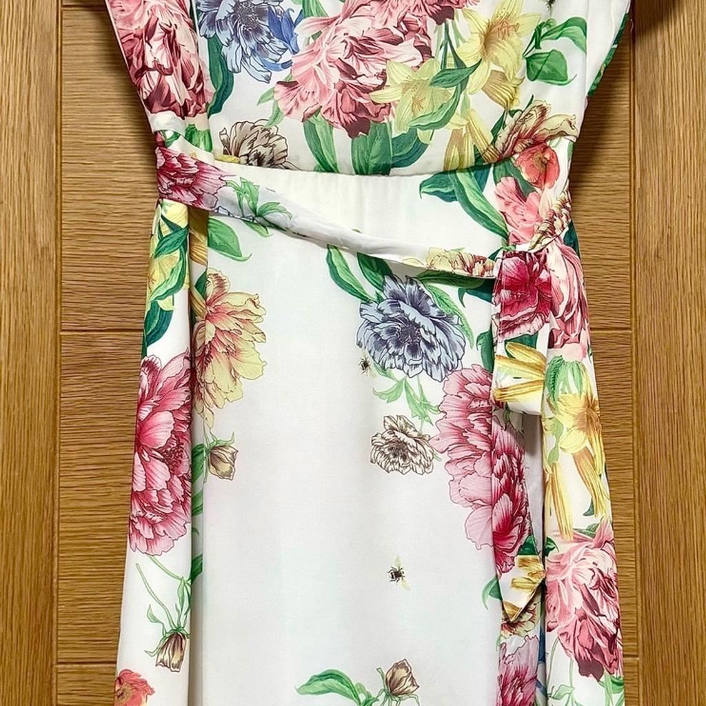 New never worn, size 12. Collection from b10 small heath. Can post it for extra. I have other clothes that I am selling have a look at my listing .