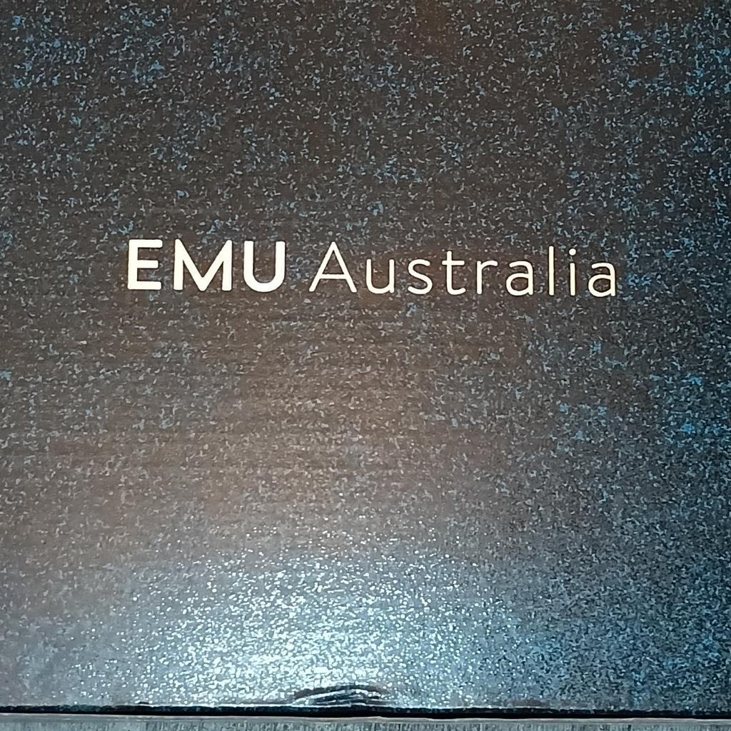 Hi,

Here I have for sale a pair of Emu Australia Shoreline Lo Boots Size UK 9.

Brand new, 100% mint condition and authentic as seen in photos. Never been worn and still with original tags and packaging.

Reason for sale is that they are an unwanted gift.

At retail price they are actually worth a lot more but looking for a quick sale.

If interested to buy, please contact through here.

Thanks for viewing.