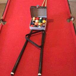 6ft folding pool table only used a couple of times comes with 2 cues balls triangle and chalk collection only