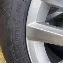 16” vw alloy wheels no kerbing no marks perfect condition came off my 2017 vw touran 
Tyres are good 
2 wheels fitted with Goodyear 205/60/16 both on 8 mm 
2 wheels fitted with Michelin 205/60/16crossclimate collection from Telford shr