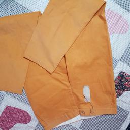 Pantaloni uomo in velluto a coste, marca Massimo Vello, tg. 52 ( XL), colore arancione. Vintage.
Nuovi, ancora con etichetta.
Guarda anche gli altri miei annunci e risparmia sulle spese di spedizione.