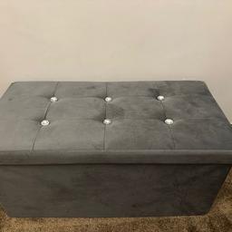 This ottoman storage box is a versatile addition to your home. It can be used as a toy box, blanket box, or even as a stool for dressing. The plush velvet material and grey colour add a touch of elegance to any room. With a size of 77cm in length and 38cm in width, it offers ample storage space while also functioning as a comfortable seating option. In addition, this ottoman box features a model number of 2024 and is manufactured in China. With a unit quantity of 100 and an item weight of 4.5kg, it is a durable and reliable choice for your storage and seating needs. Its good for storage and setting, making it an excellent choice for any home.